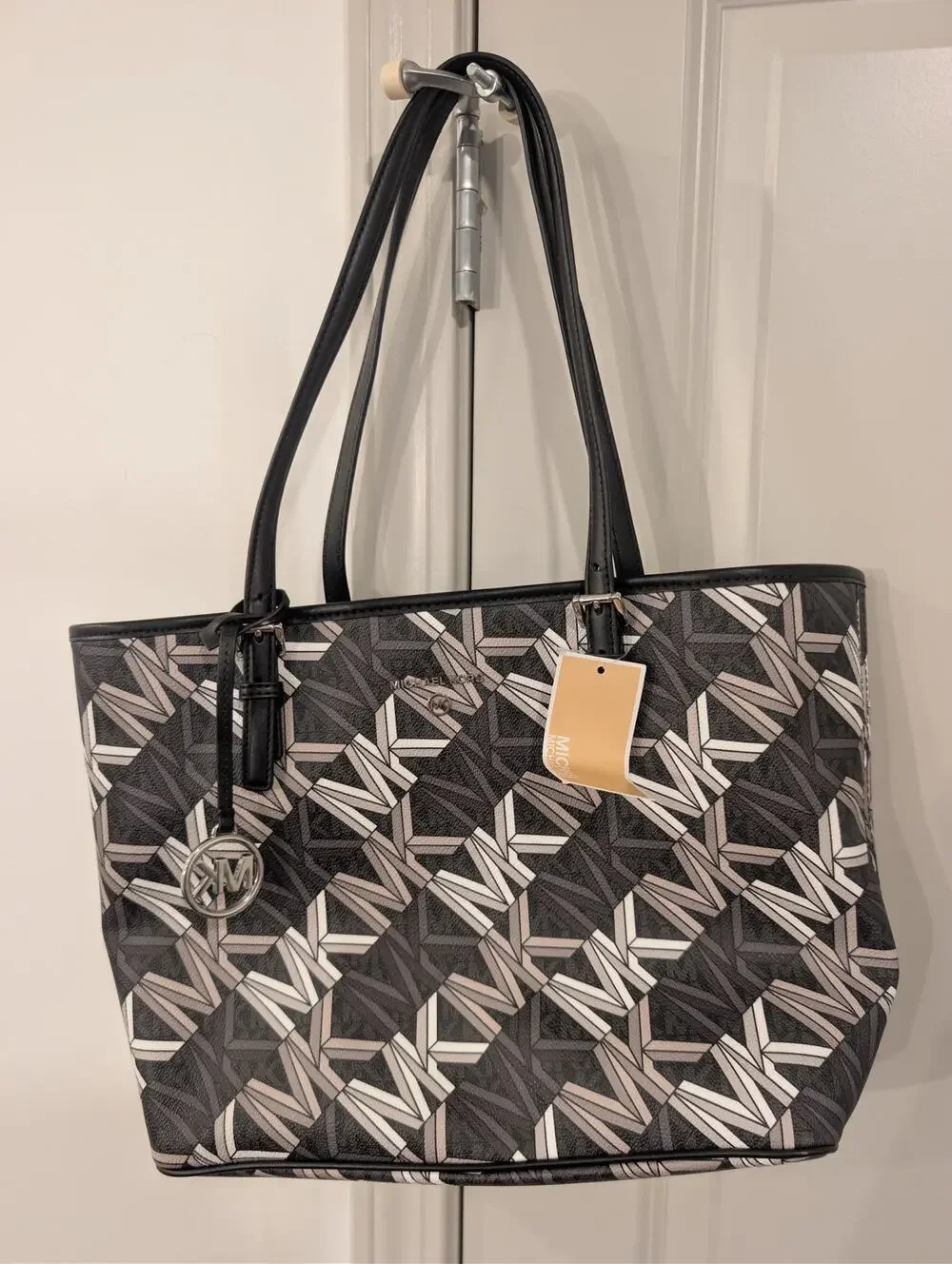 1366 - Michael Kors Jet Set Charm Medium Graphic Logo Carryall Tote Bag - NWT